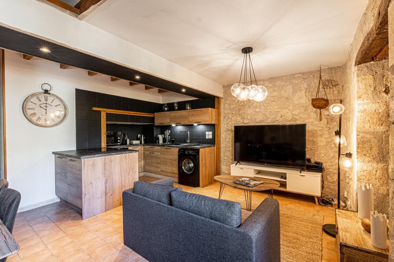 Superbe Appartement, Situe Au Coeur De La Ville. Auch Exterior photo